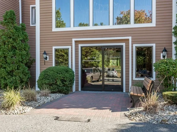 45 Steeplechase Ct, Haverhill, MA 01832