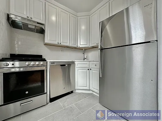 Rented by Sovereign Associates | media 10