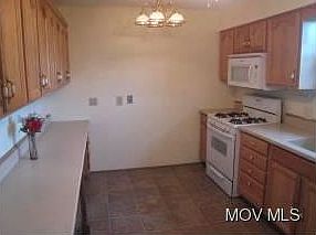 4th image of 2515 Division Street Ext