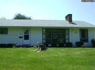 49567 Sunset Dr, East Liverpool, OH