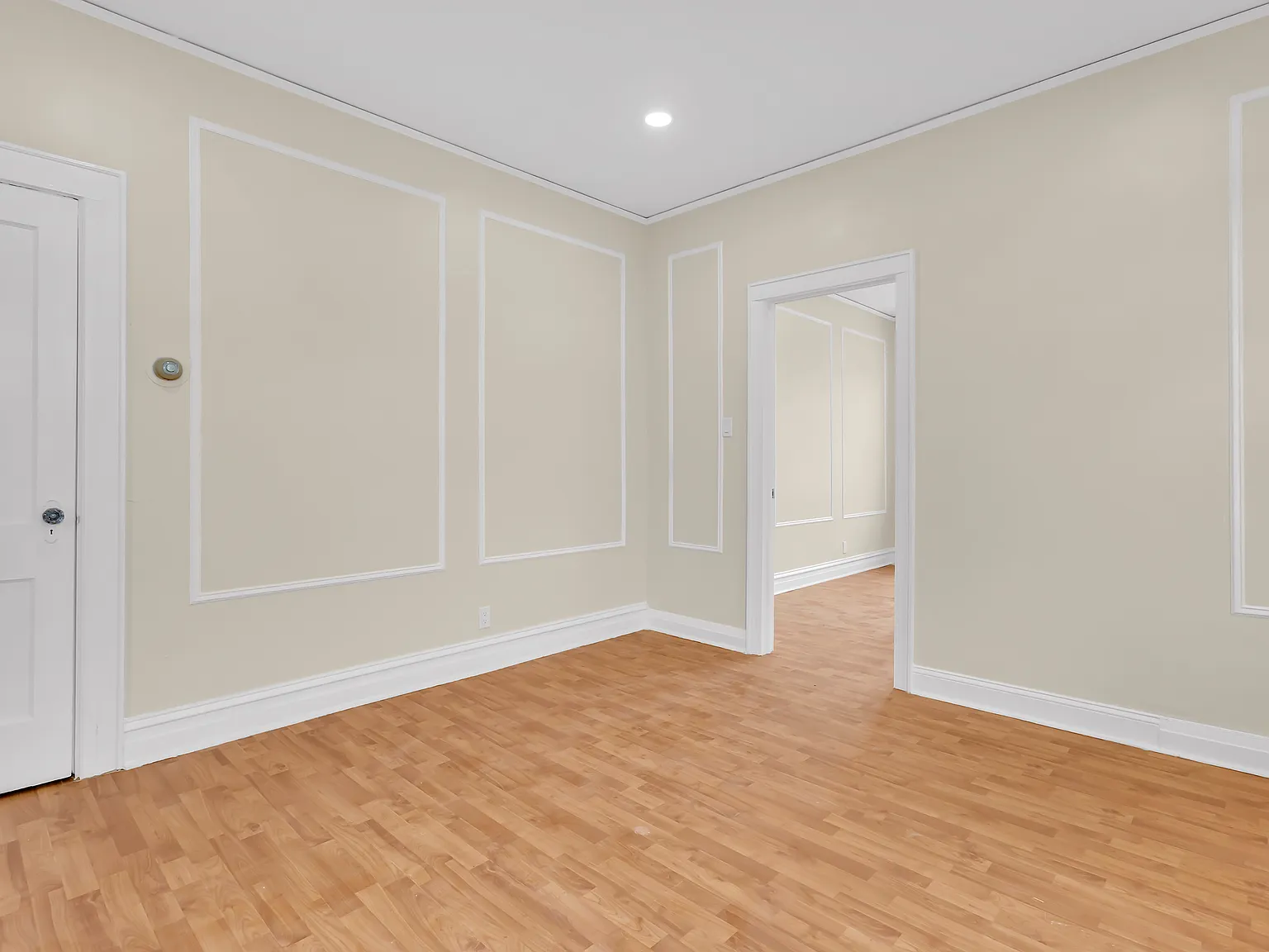2 bed, $2,500 — Photo 4