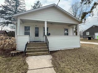 255 N State St, Chilton, WI 53014