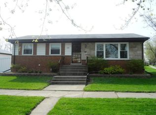 403 Grosvenor Pl, Chicago Heights, IL 60411