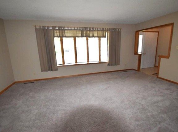 5th image of 1102 N Bailey Dr