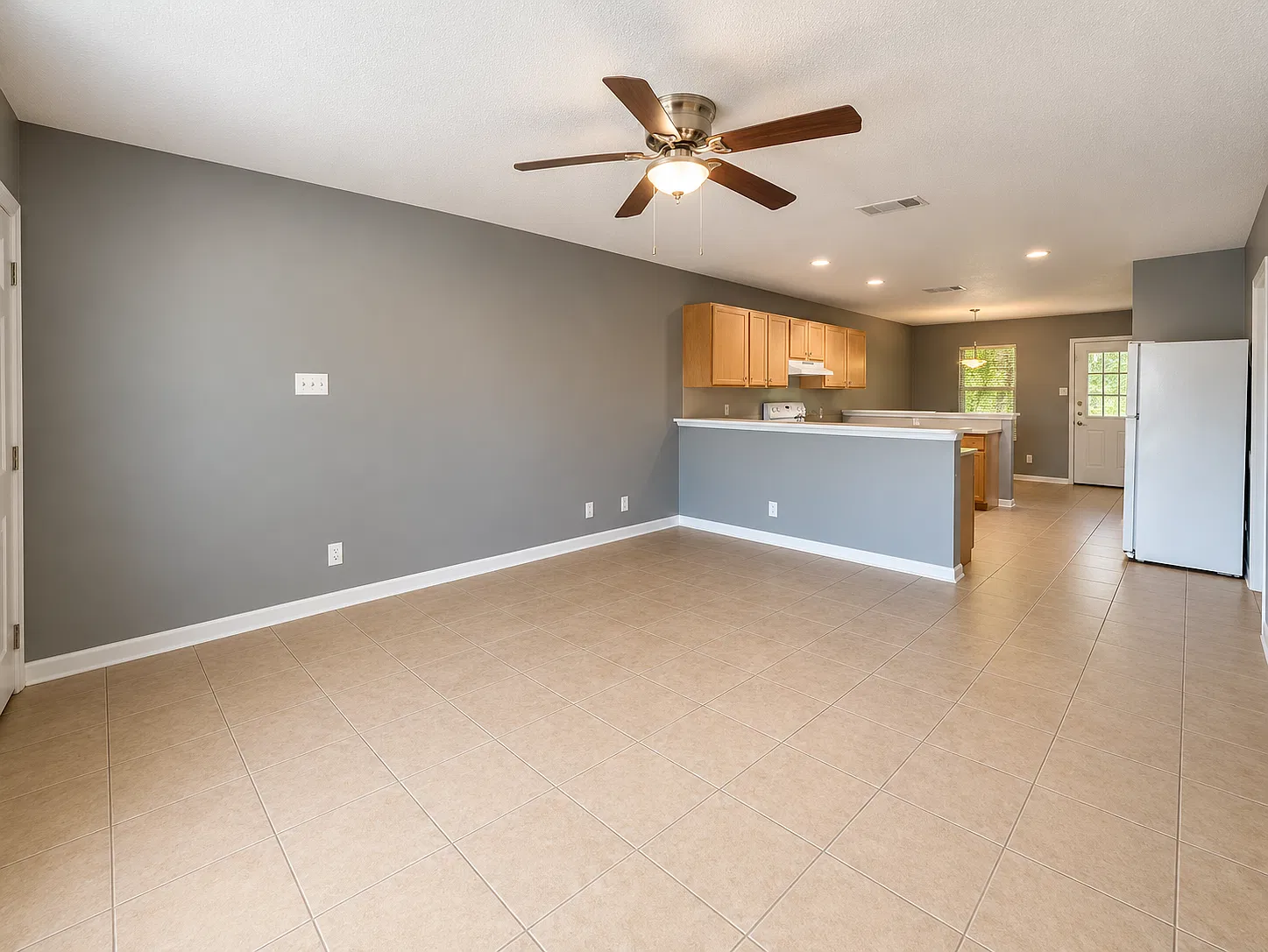 2907 Cantabrian Drive - C — Photo 2