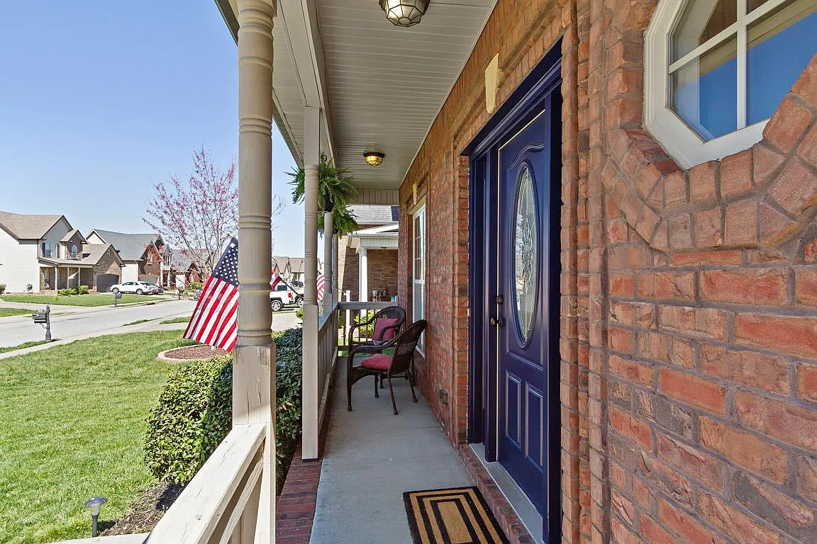 Building Photo - 1141 Chinook Cir