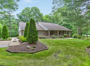 18731 N Fruitport Rd, Spring Lake, MI 49456