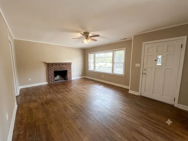 500 Pilot St — Photo 23