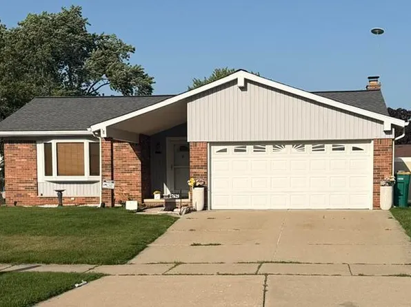 27629 Wyatt Ave, Brownstown, MI 48183