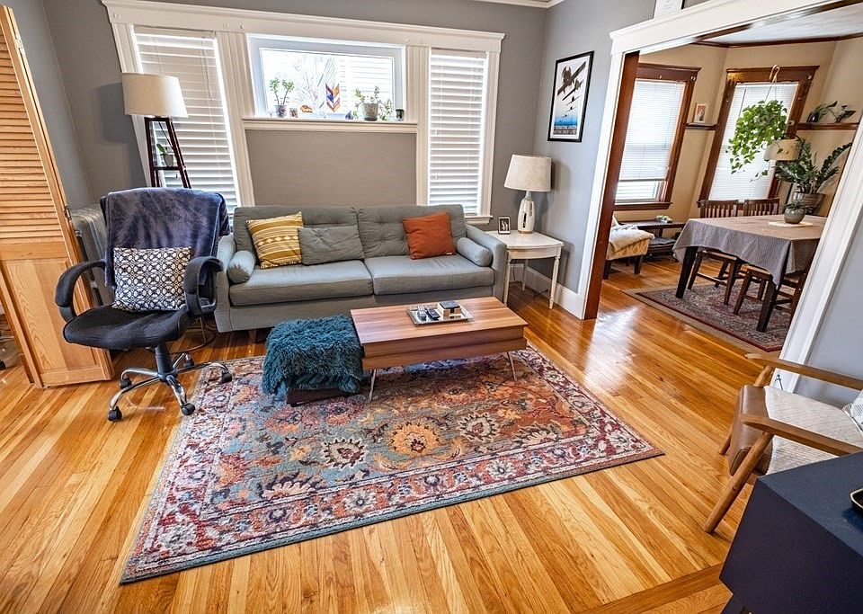 1st image of 84 Belmont St #84