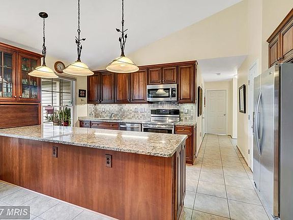 5th image of 5702 Hunt Ridge Ct