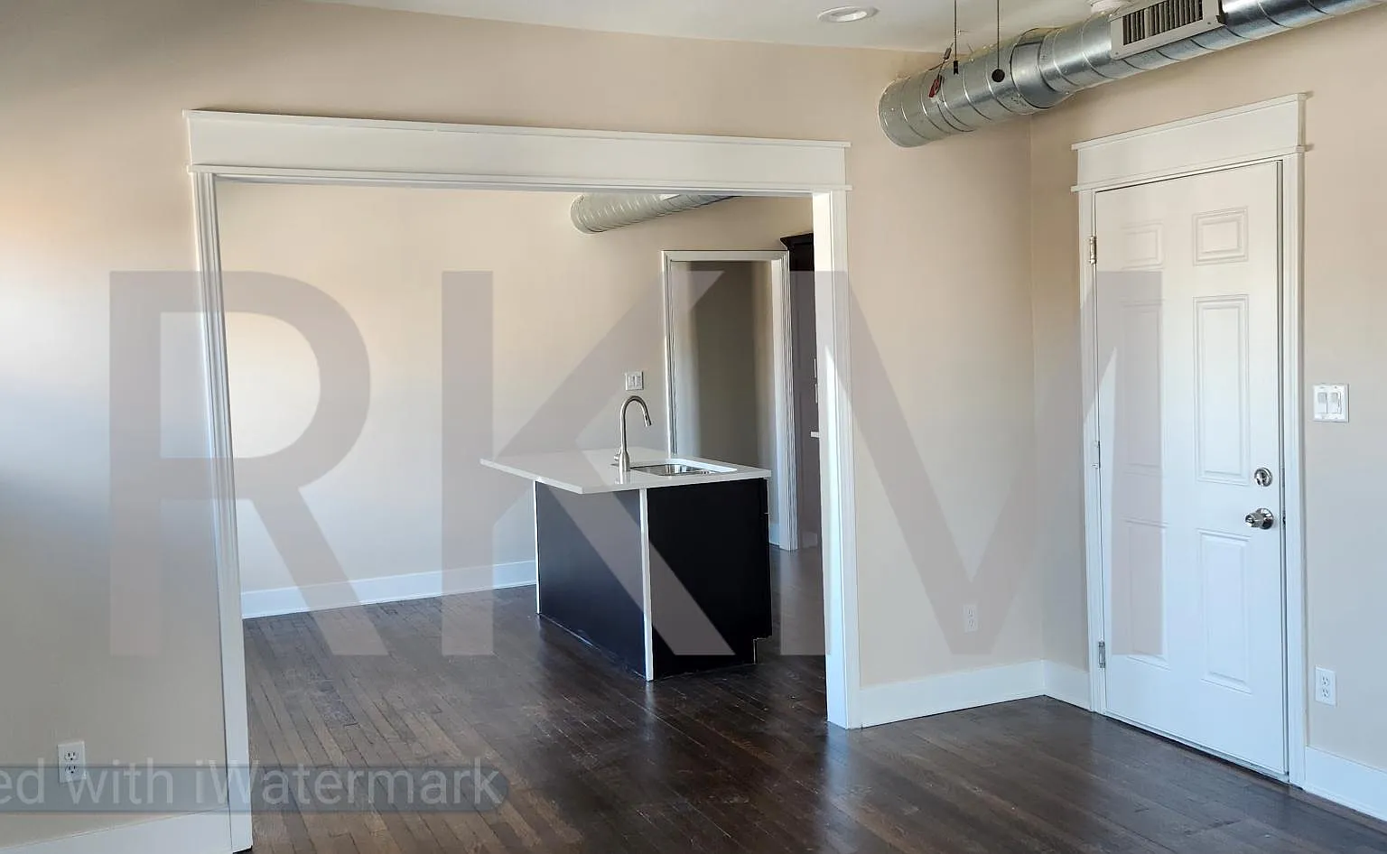 2 bed, 900 sqft, $1,475 — Photo 4