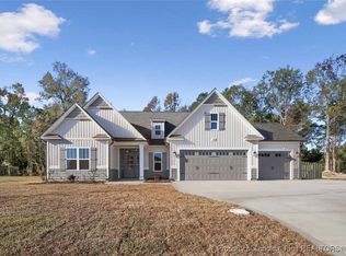 5336 Mountain Run Dr, Hope Mills, NC 28348