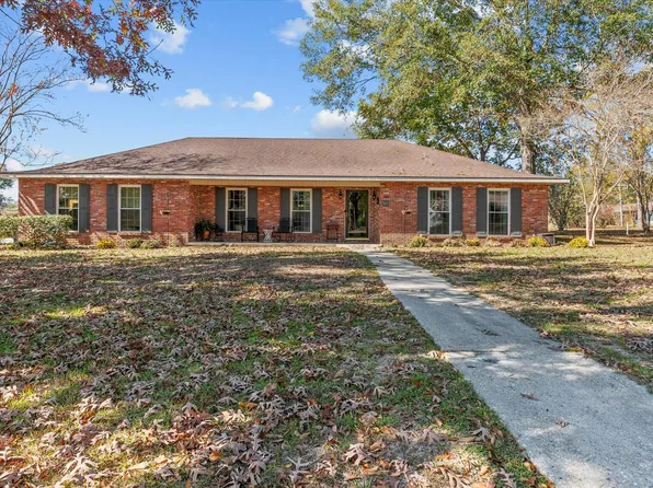 25 Duff St, Columbia, MS 39429
