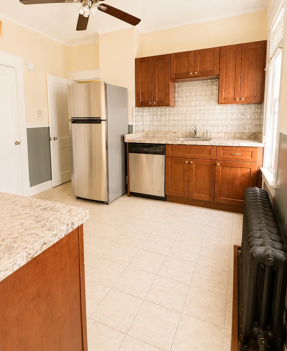 3 bed, $1,800 — Photo 4
