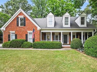 2737 Duncans View Trce NE, Buford, GA 30519