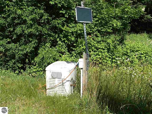 4th image of 8150 Us Highway 131 NE
