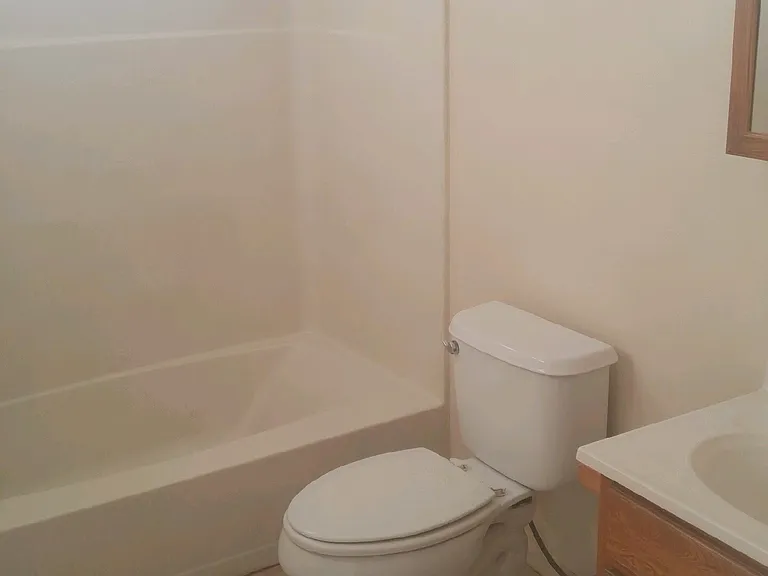 1738 W Cedar St — Photo 5
