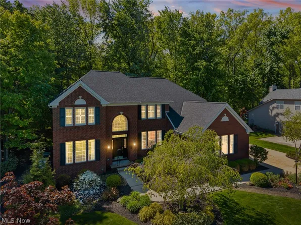 37903 Heron Ln, Avon, OH 44011