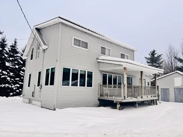 10 Nadeau Street, Jackman, ME 04945