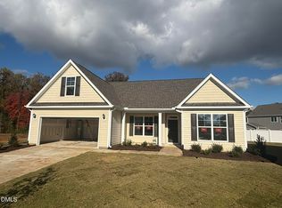 66 Flannel Ct, Benson, NC 27504