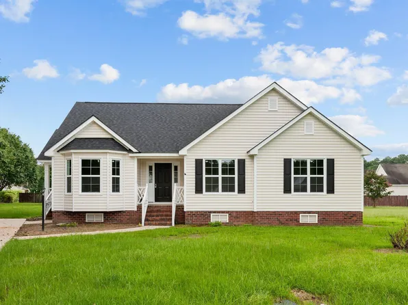 102 Hearthstone Ct, Nashville, NC 27856