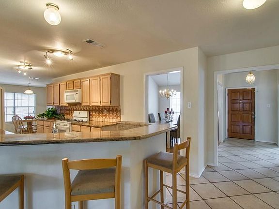 4th image of 317 Park Forest Ct