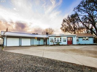 39720 Place Rd, Fall Creek, OR 97438