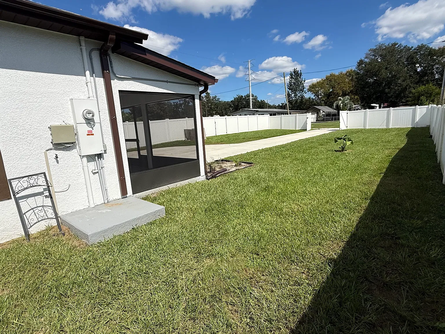 2 bed, 970 sqft, $1,880 — Photo 3