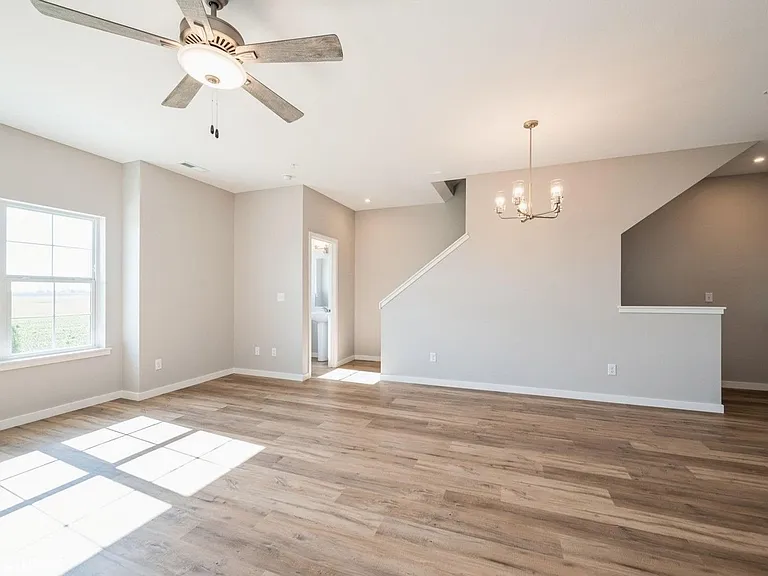 2773 Rookwood Ln — Photo 24