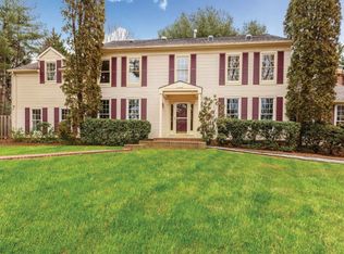 1293 Beresford Ct, Mclean, VA 22101