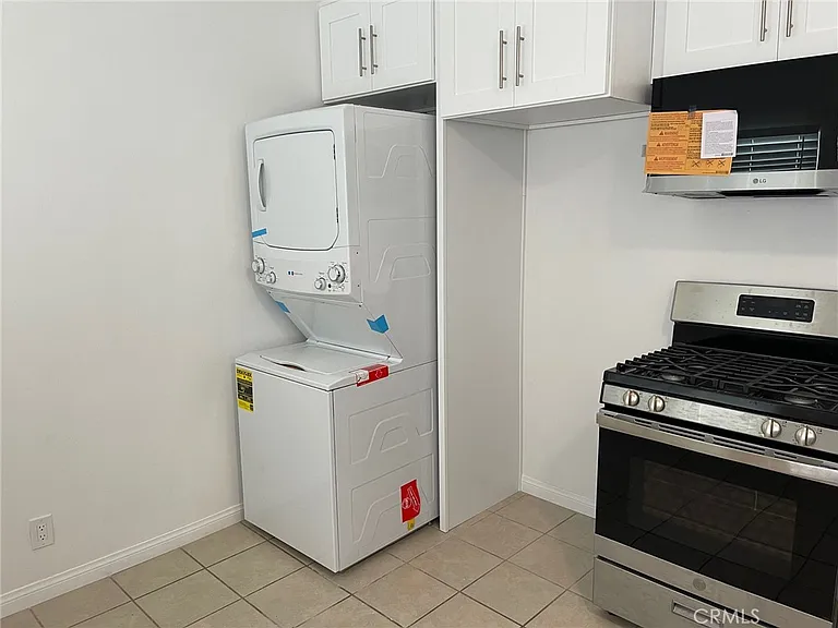 1143 Raymond Ave #2 — Photo 3