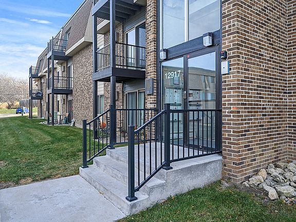 3rd image of 12911 County Road 5 #25-206