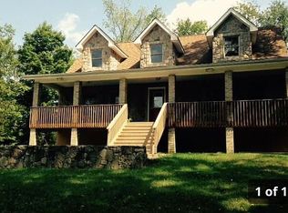 1 Pleasant Valley Ln, Wallkill, NY 12589