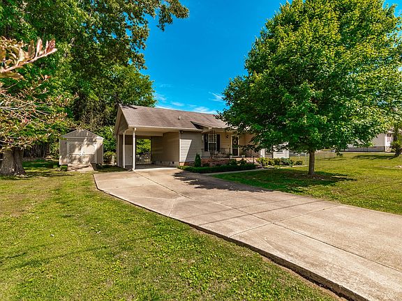 2nd image of 1251 Hillwood Ct