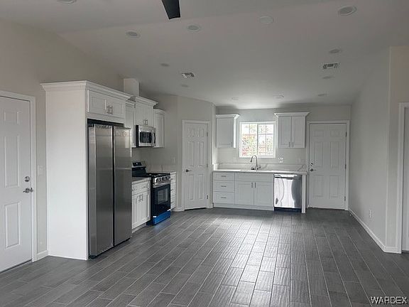 5th image of 1825 Coronel Drive