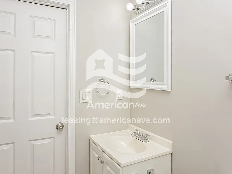 1167907_013_bathroom_13.jpg
