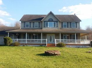 558 Silver Maple Ln, Hopwood, PA 15445