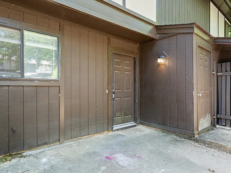 4249 Lake Ridge Dr #5B — Photo 4