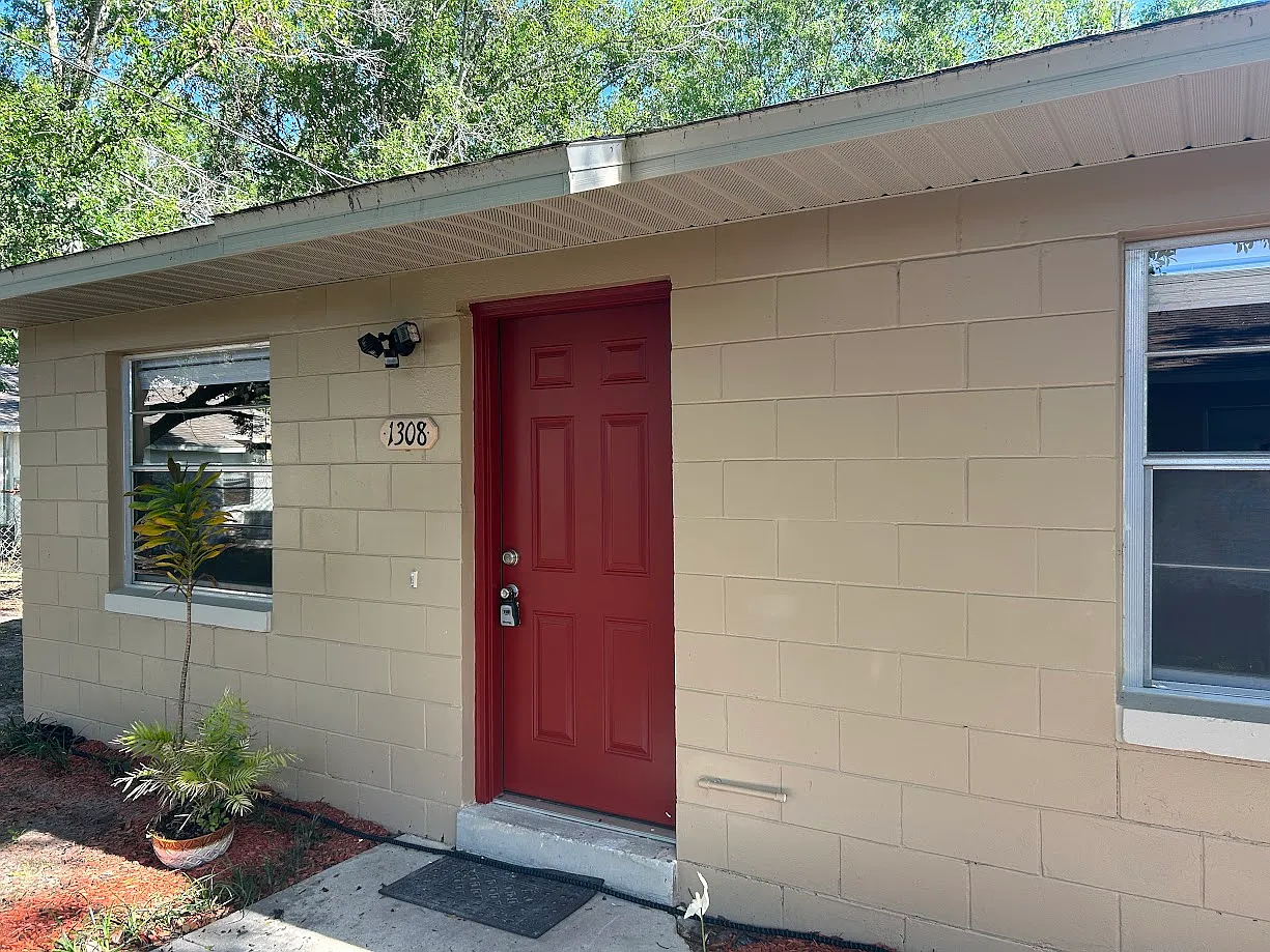2 bed, 840 sqft, $1,450 — Photo 2