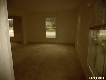 4th image of 3725 Chamberlain Ave SE