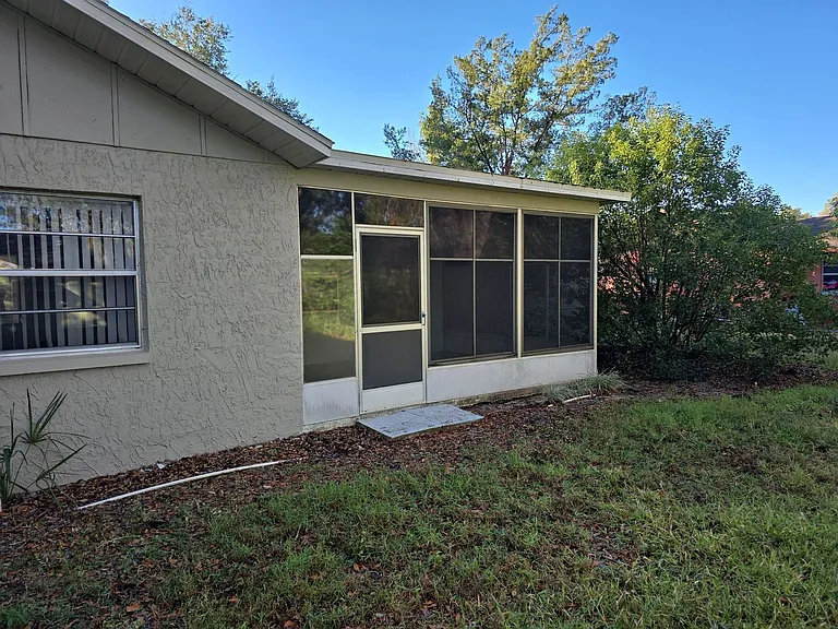 7251 McGinnes Ct — Photo 38