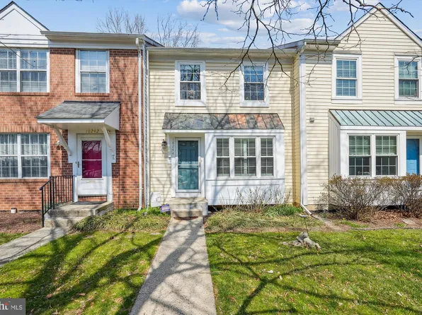 18244 Fox Chase Cir, Olney, MD 20832