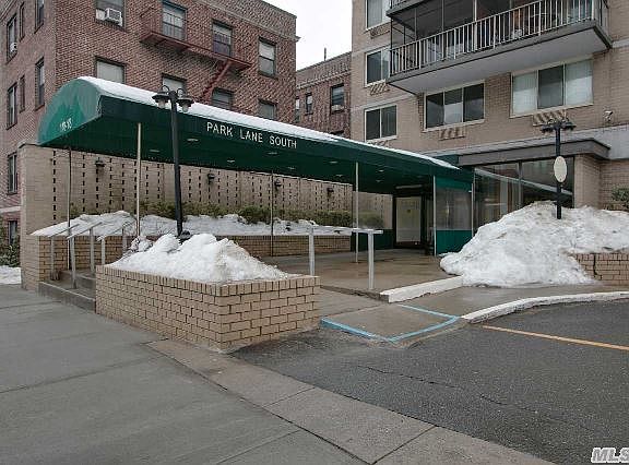 2nd image of 11818 Union Tpke APT 5L
