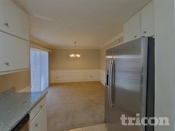 4th image of 4684 Woodglen Ct
