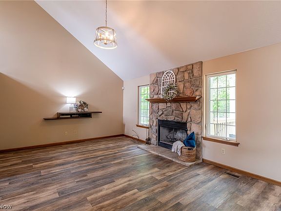 3rd image of 4534 Cobblestone Trl