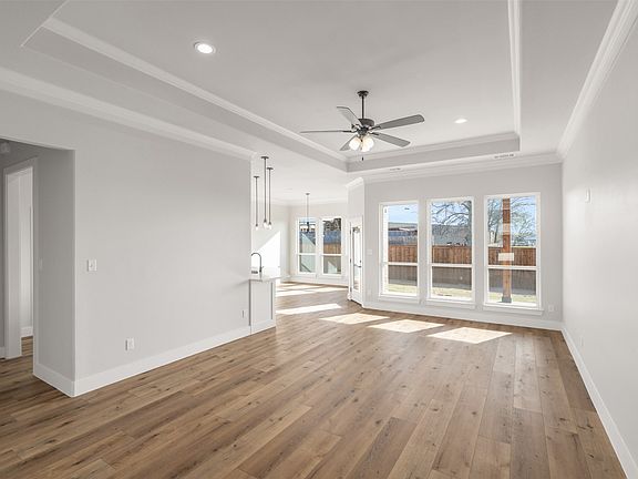 4th image of 503 Limestone Cir