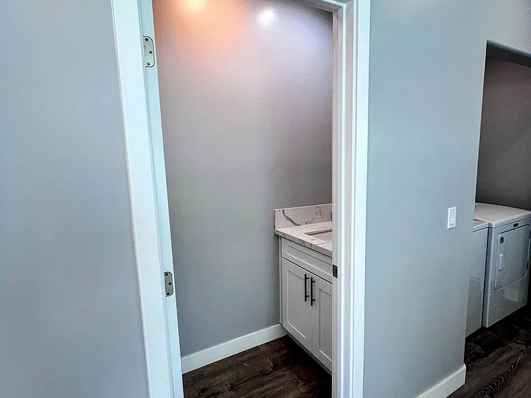 Downstairs guest bathroom