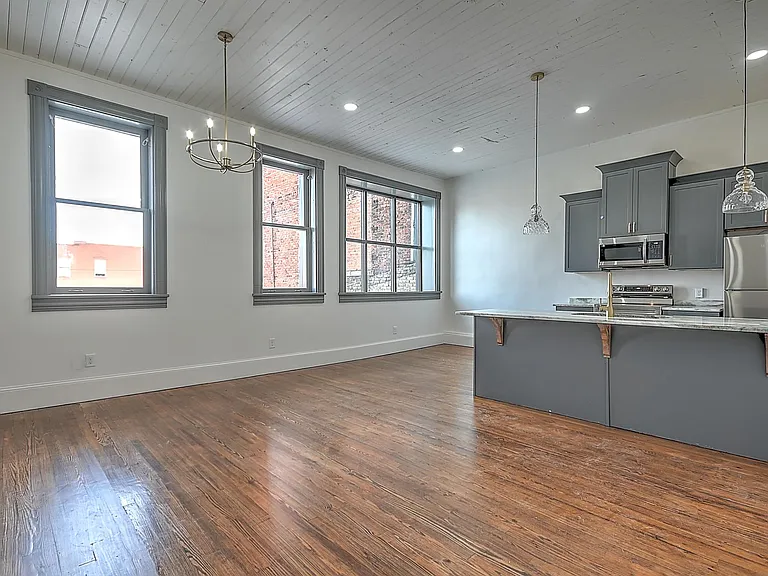 503 State St #203 — Photo 11