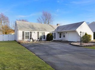 885 Peppertree Dr, Toms River, NJ 08753